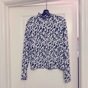 SOMETHING NAVY Black & White Sweater Size XS